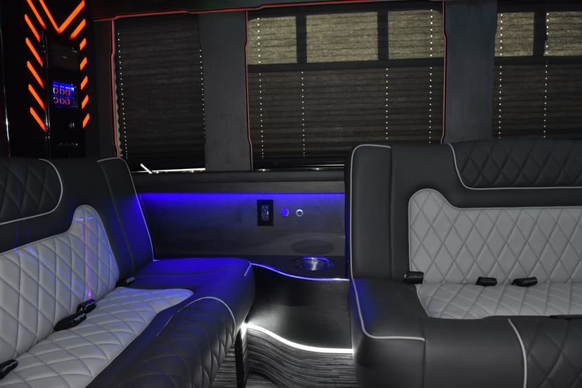 Luxury Limo Build image 6