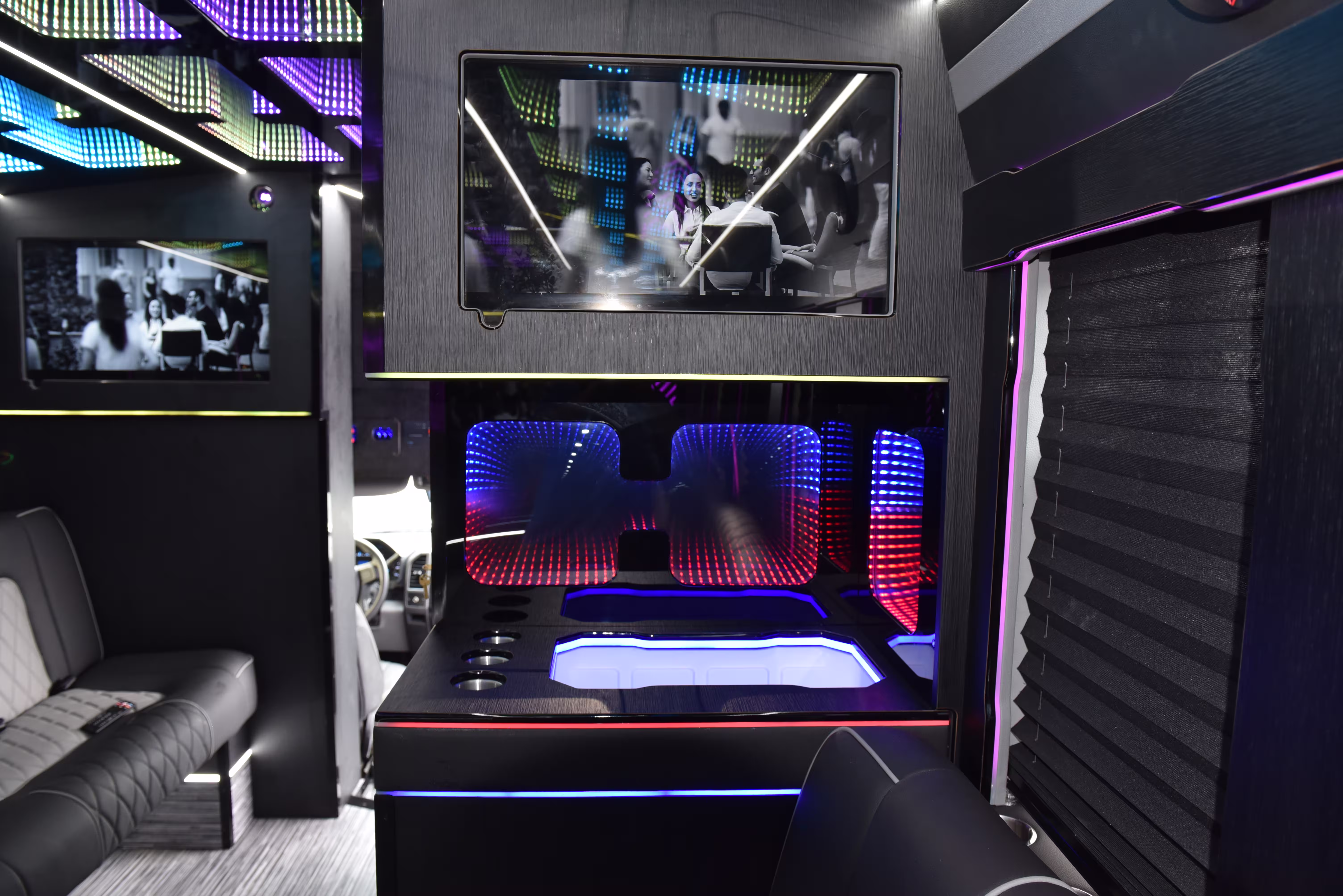 Image 11 for Luxury Limo Build