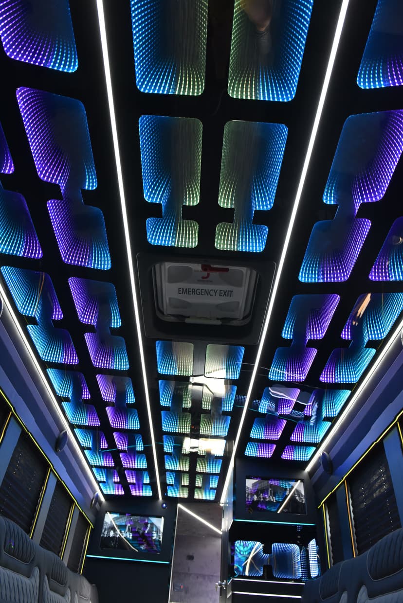 Luxury Limo Build image 33