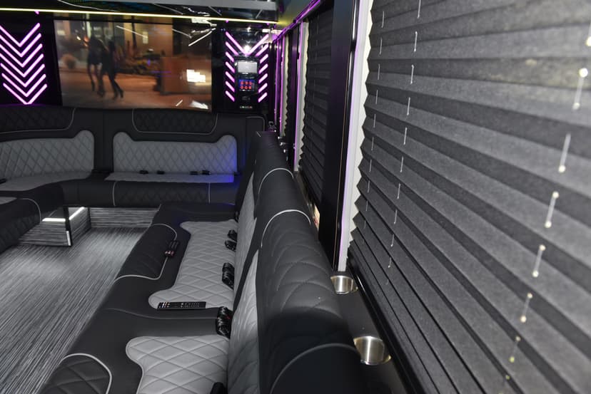 Luxury Limo Build image 21