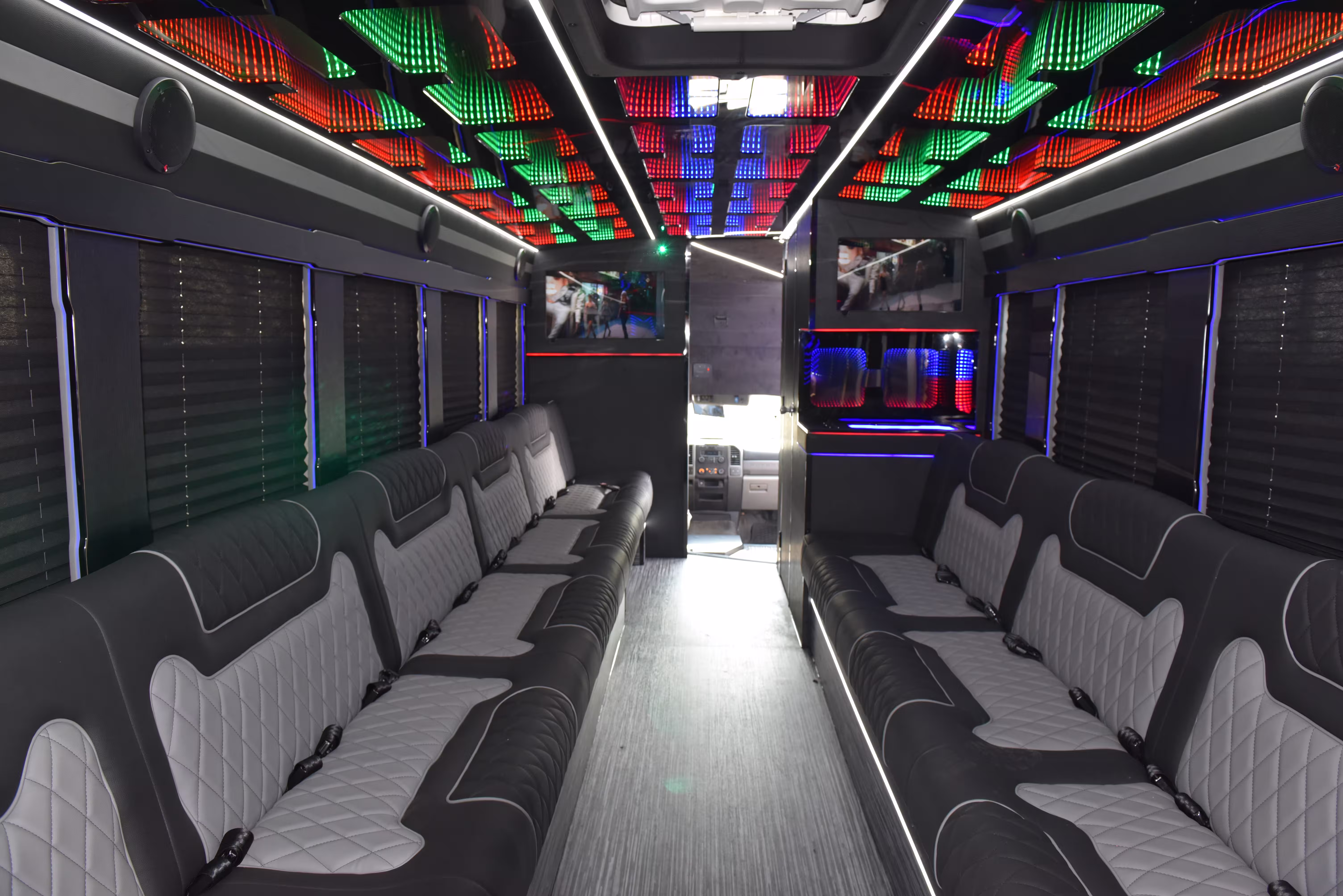 Image 25 for Luxury Limo Build