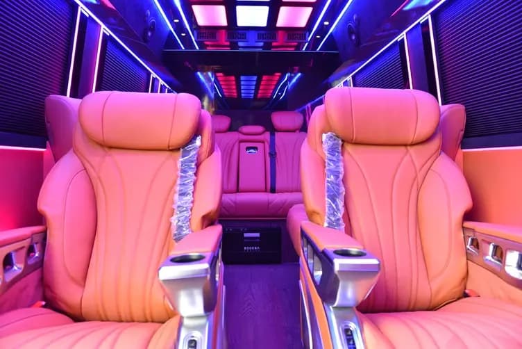 2025 Luxury Sprinter Build image 4