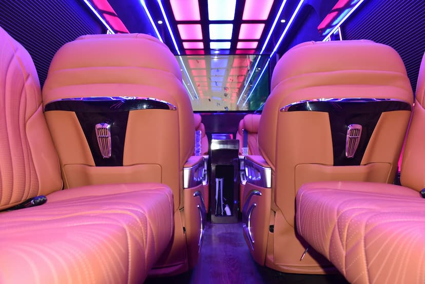 2025 Luxury Sprinter Build image 6