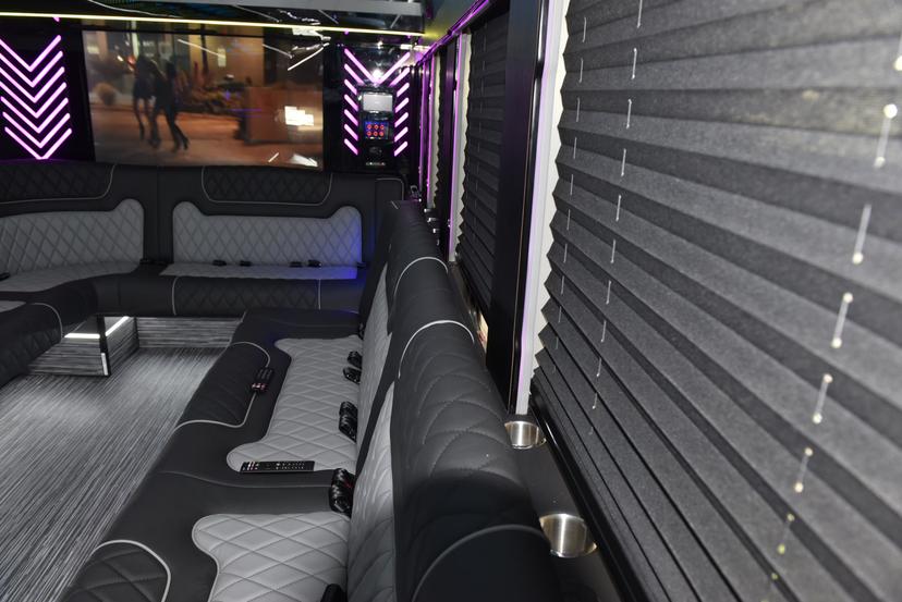 Luxury Limo Build image 15