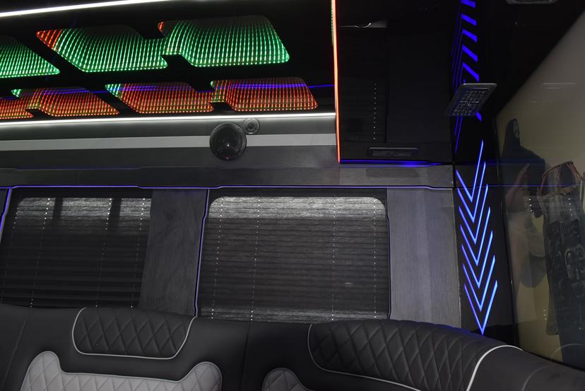 Luxury Limo Build image 20